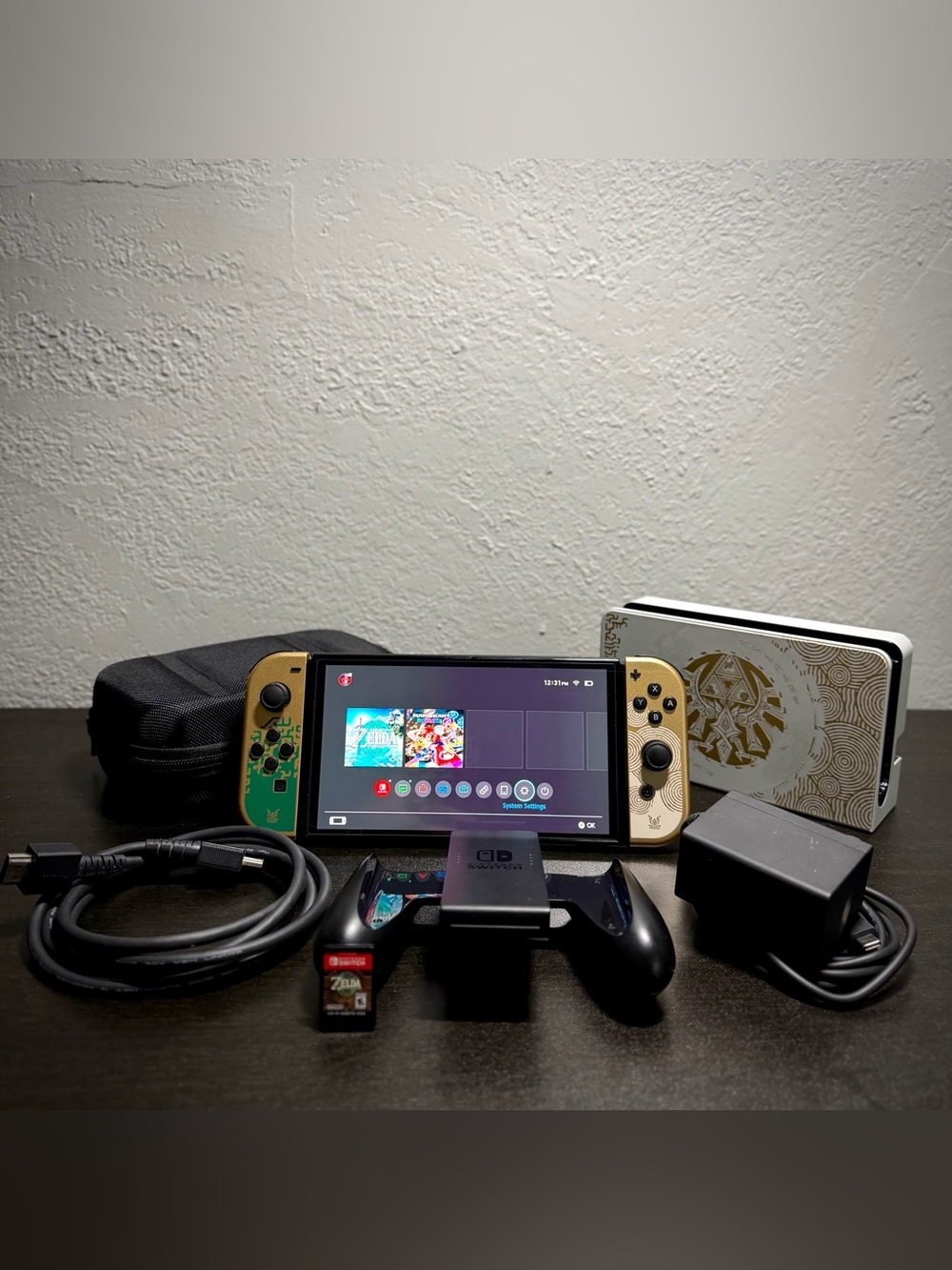 Nintendo Switch OLED Zelda: Tears of the Kingdom Edition Bundle